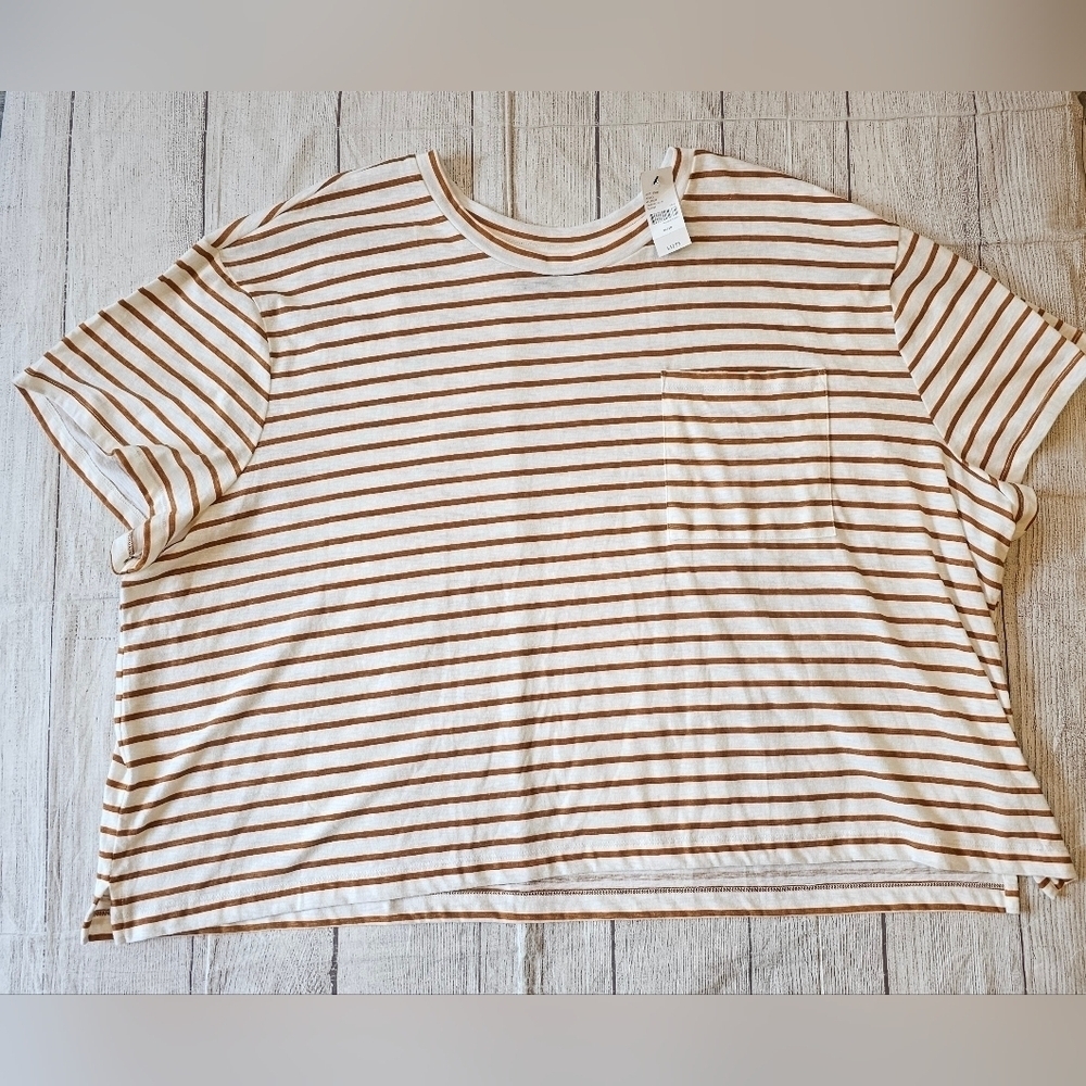 Lane Bryant Size 26/28 Striped Boxy Pocket T-Shirt White Camel Brand New w/ Tag